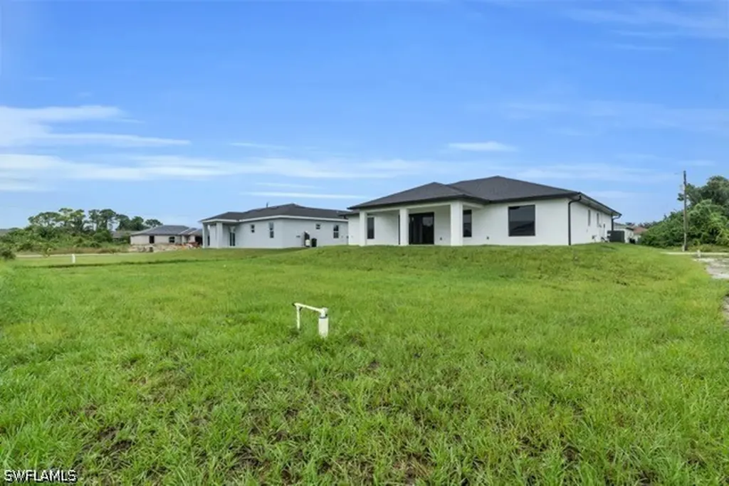 1507 Paula Avenue S Lehigh Acres FL 33976