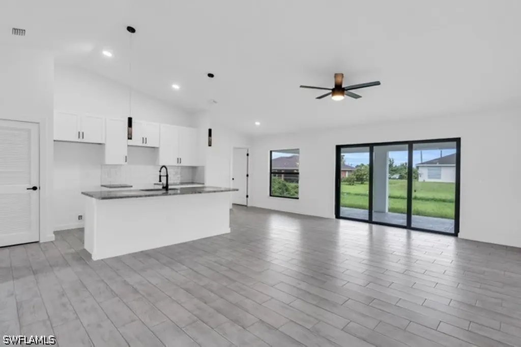 1507 Paula Avenue S Lehigh Acres FL 33976
