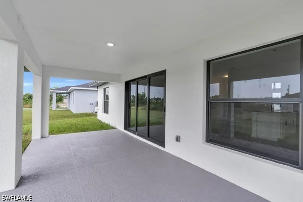 1507 Paula Avenue S Lehigh Acres FL 33976