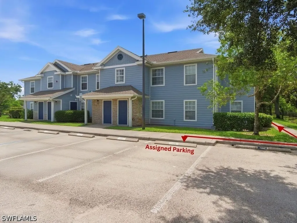 Naples FL, 14900 Pleasant Bay Lane, Unit 7104