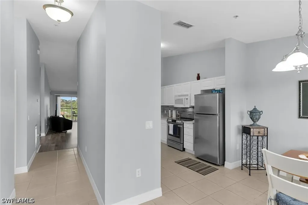 1100 Eastham Way Naples FL 34104