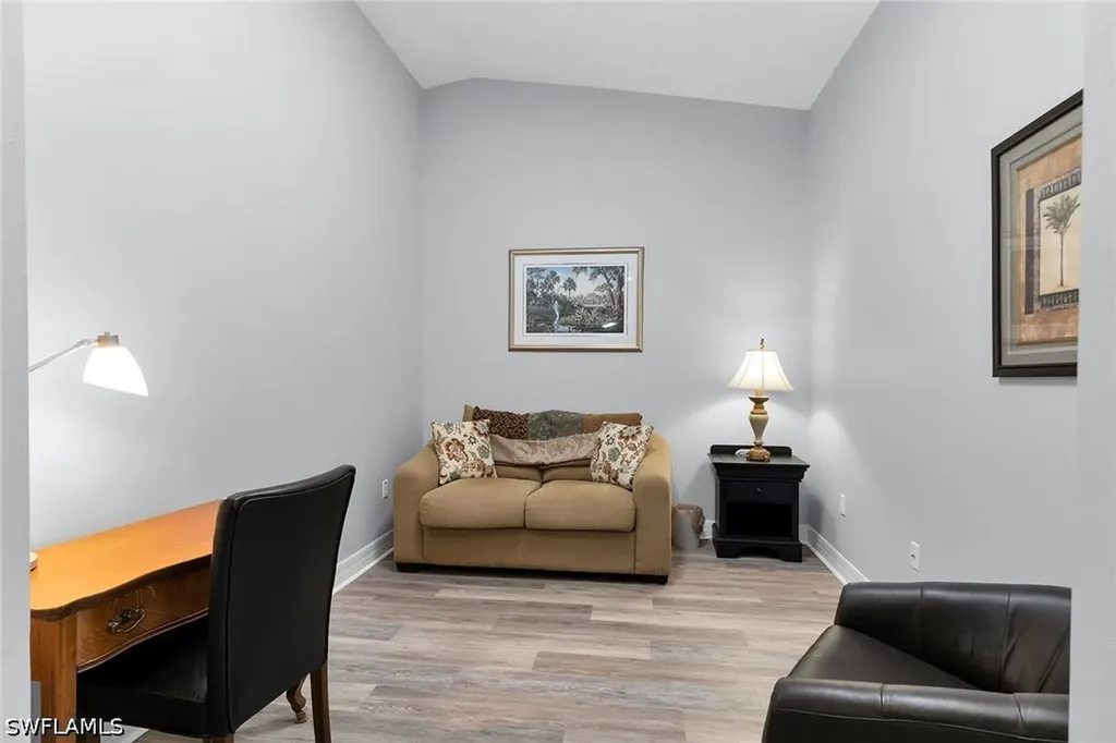 1100 Eastham Way Naples FL 34104