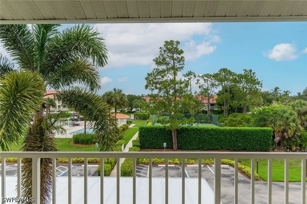 1100 Eastham Way Naples FL 34104