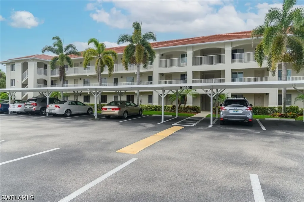 1100 Eastham Way Naples FL 34104