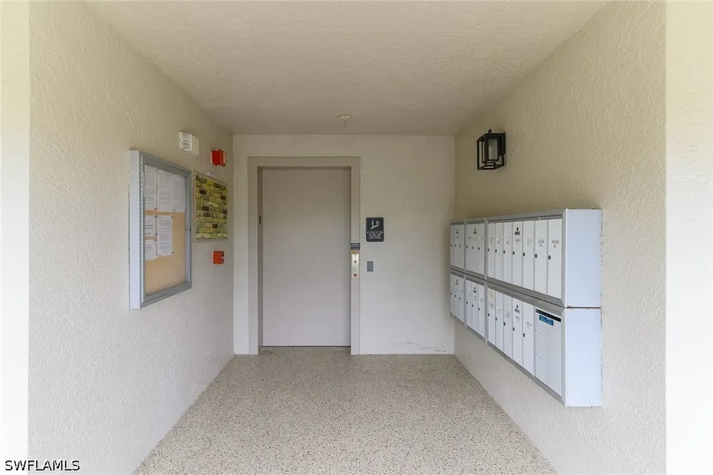 1100 Eastham Way Naples FL 34104