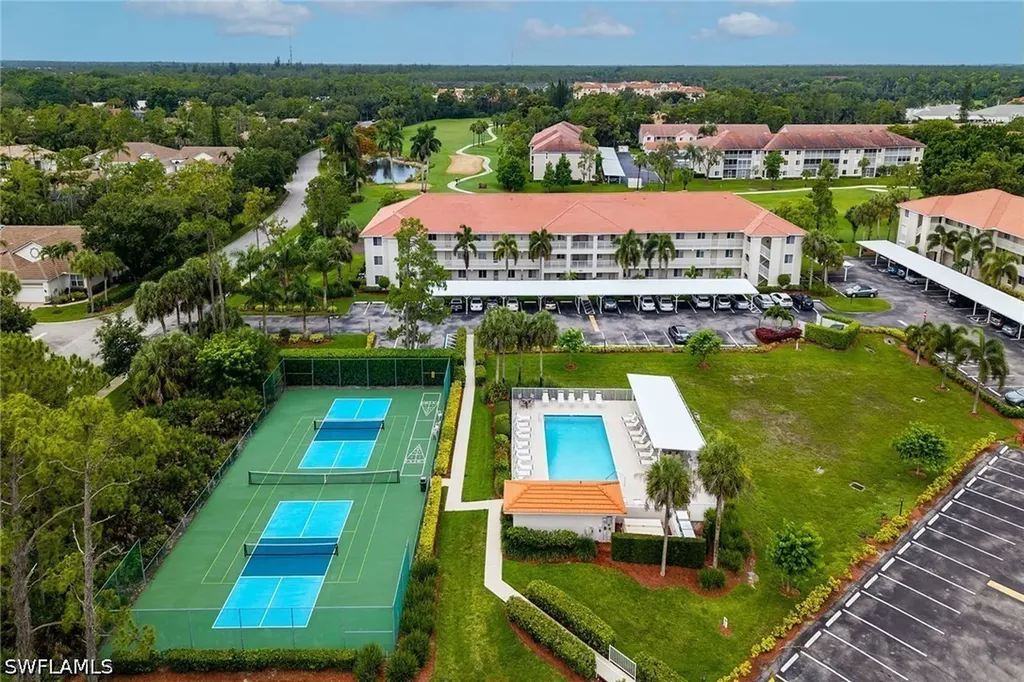 1100 Eastham Way Naples FL 34104