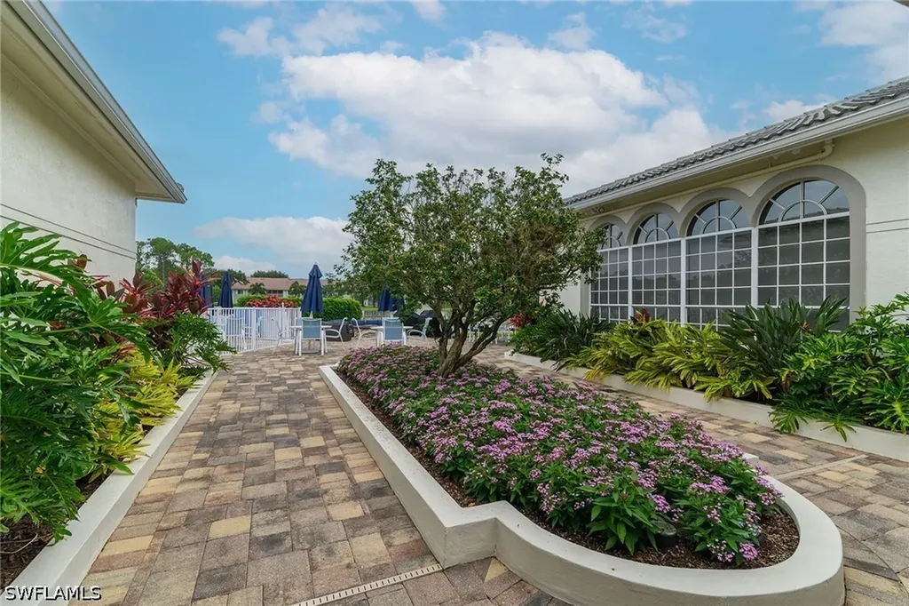 1100 Eastham Way Naples FL 34104