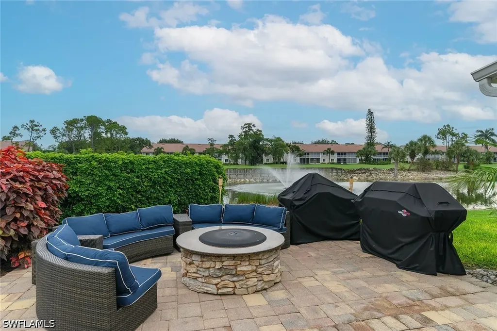 1100 Eastham Way Naples FL 34104