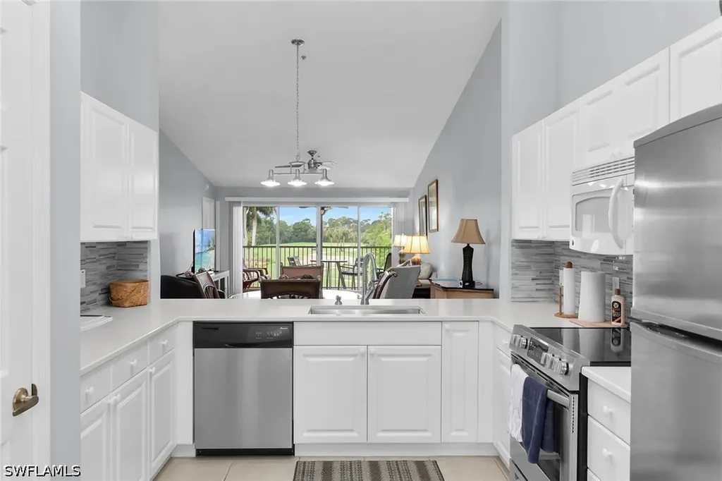1100 Eastham Way Naples FL 34104