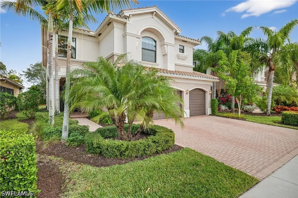 13852 Luna Drive Naples FL 34109