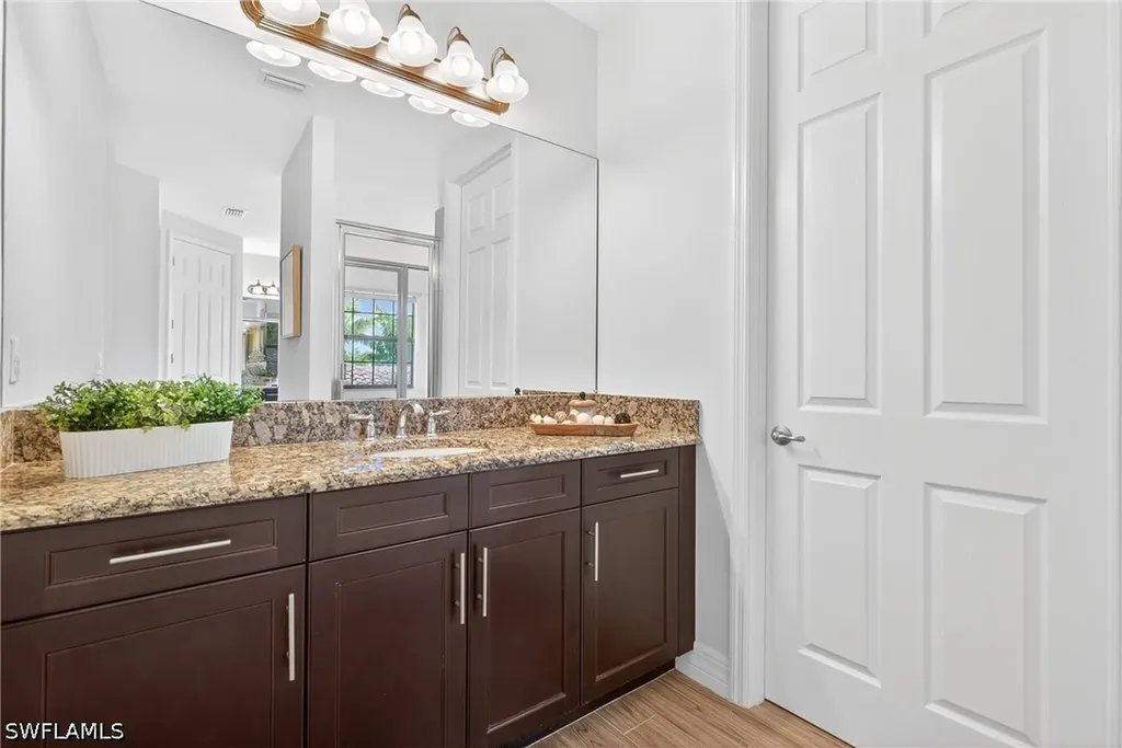 13852 Luna Drive Naples FL 34109