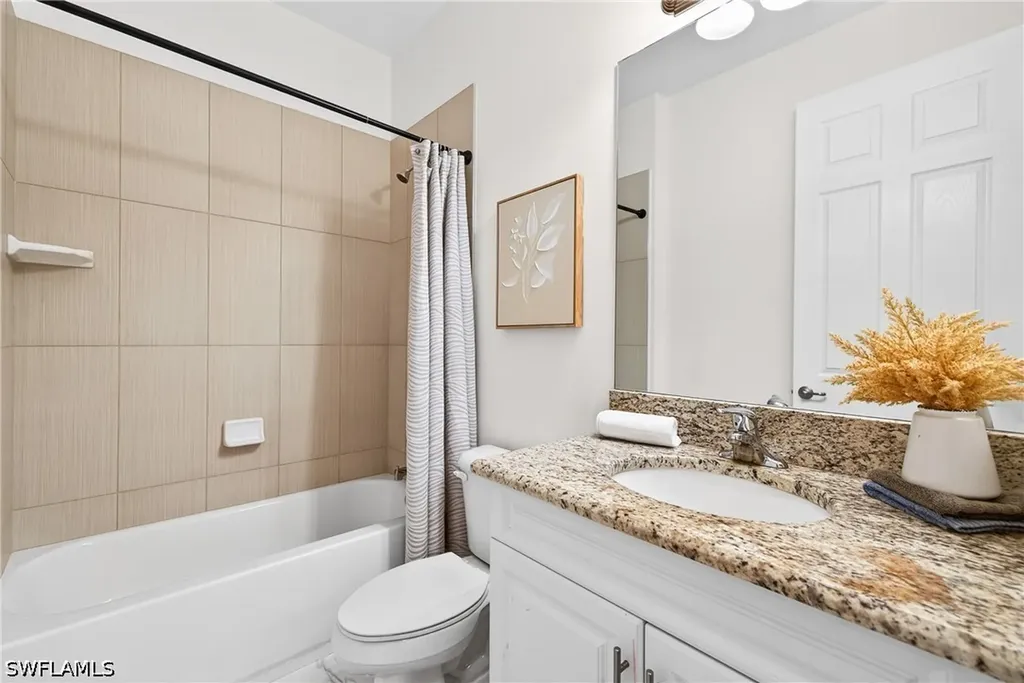 13852 Luna Drive Naples FL 34109