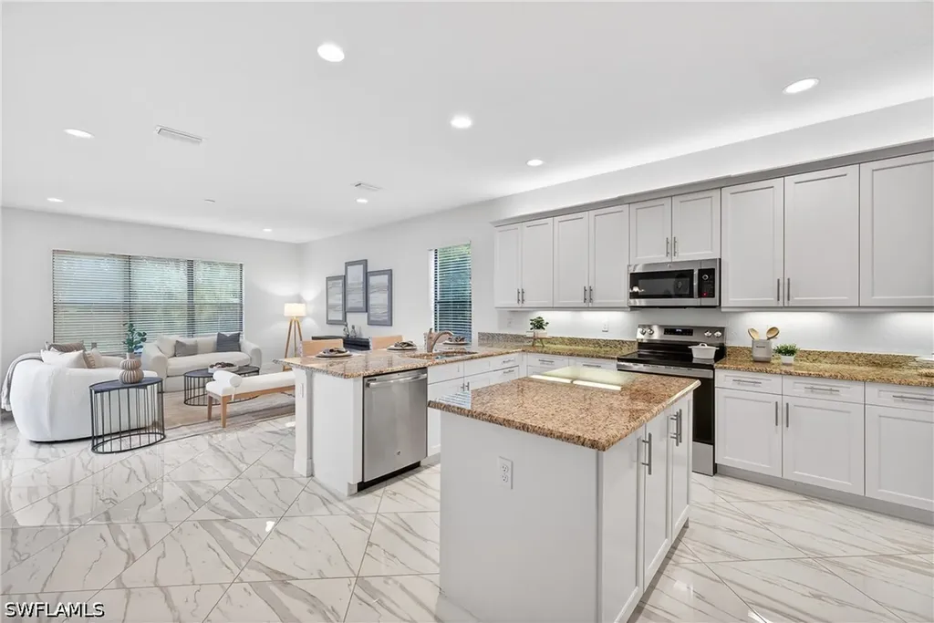 13852 Luna Drive Naples FL 34109
