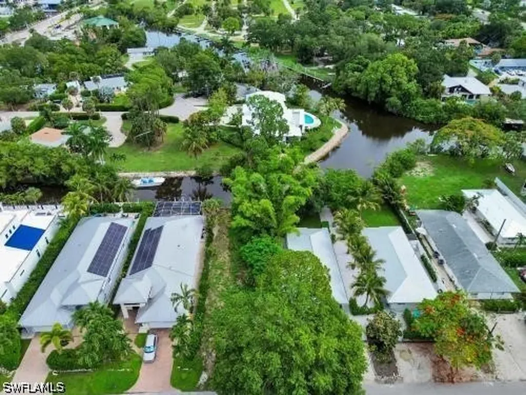 3037 Coco Avenue Naples FL 34112