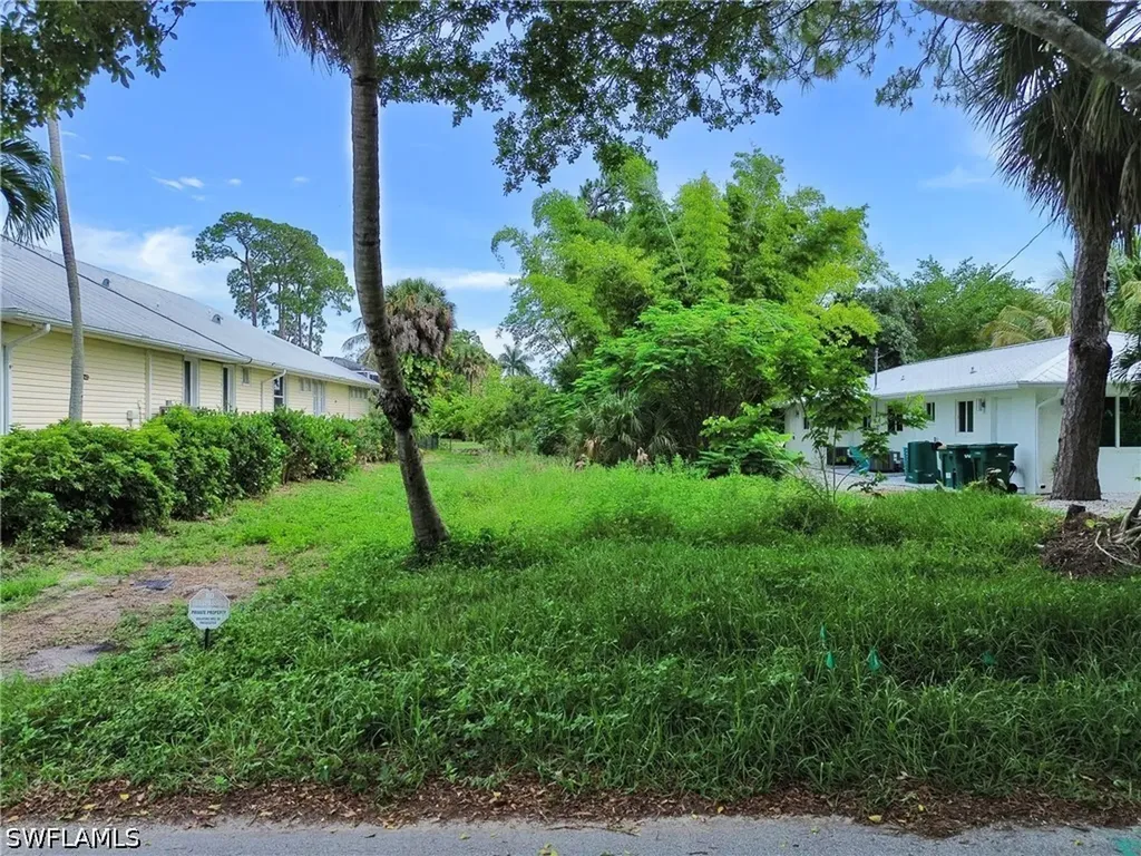 3037 Coco Avenue Naples FL 34112