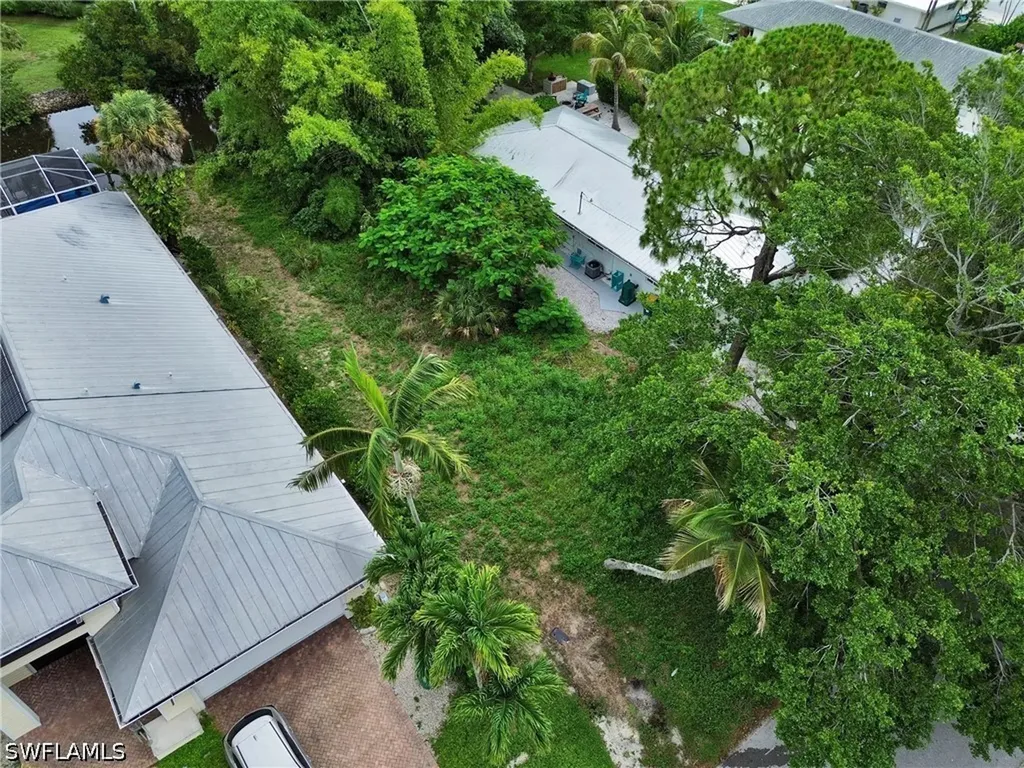 3037 Coco Avenue Naples FL 34112