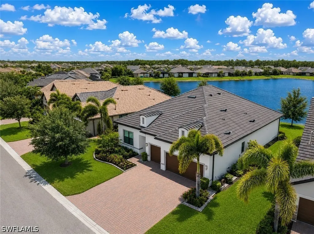 7478 Winding Cypress Drive Naples FL 34114