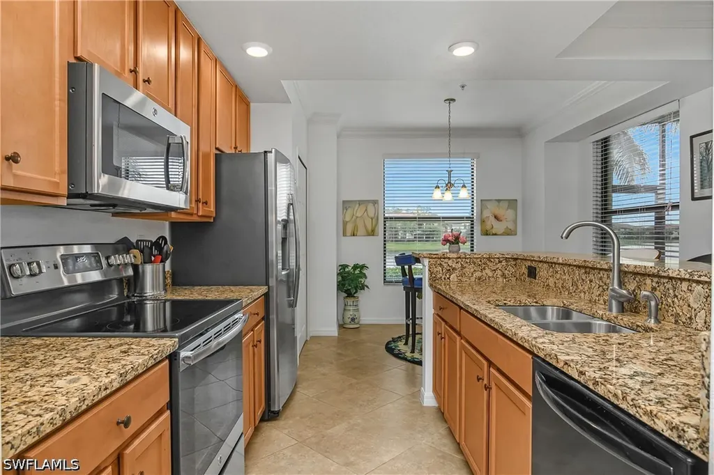 9533 Avellino Way Naples FL 34113