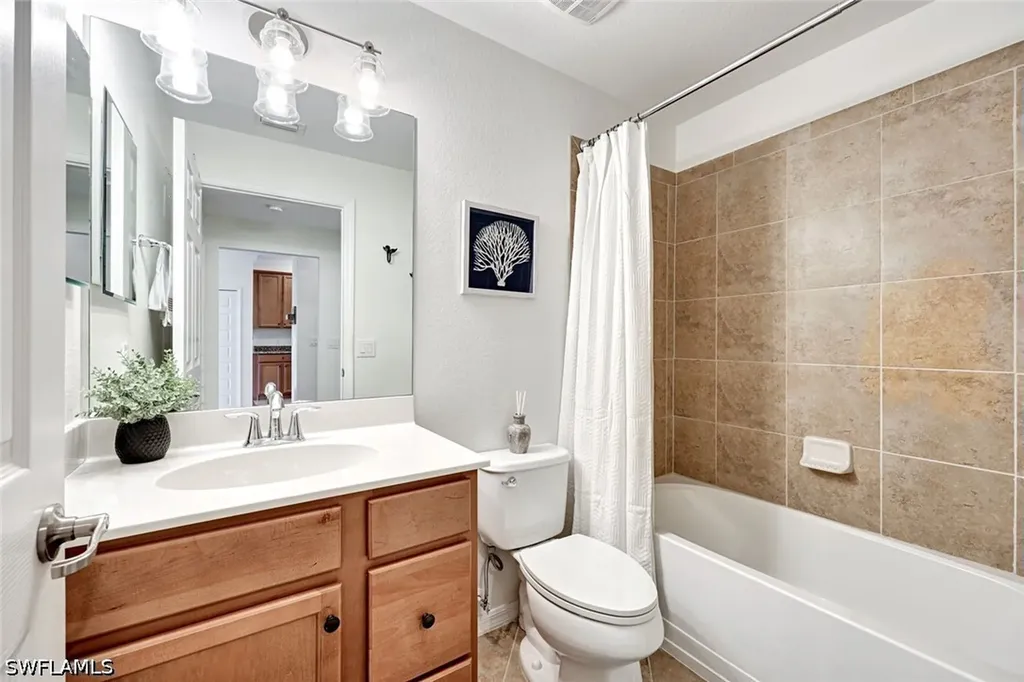 9509 Avellino Way Naples FL 34113