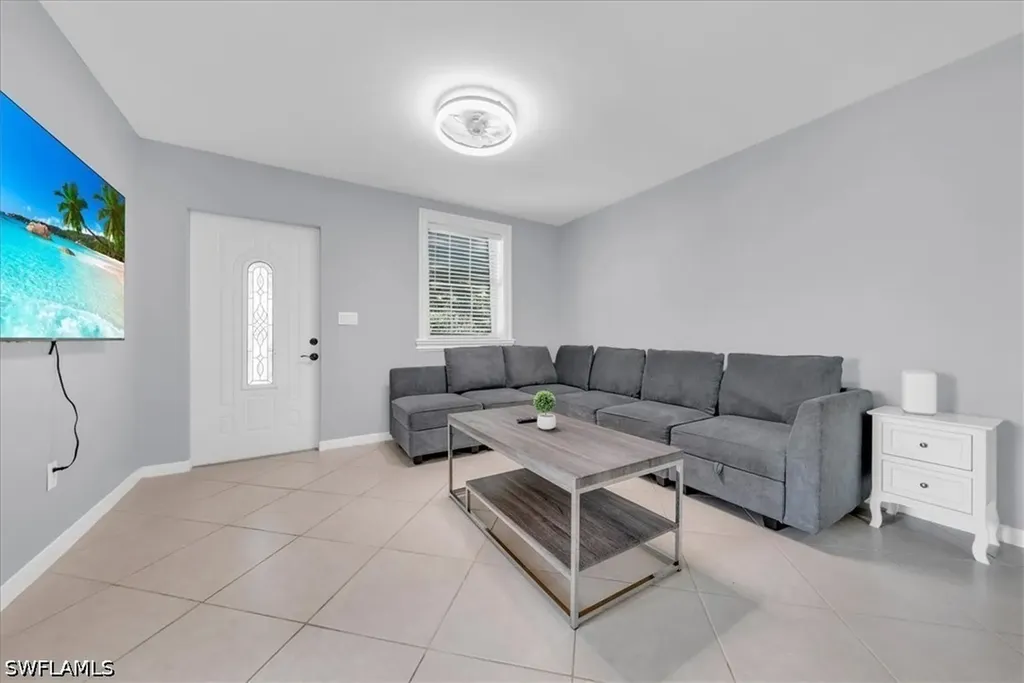 2750 Manorca Avenue Naples FL 34112