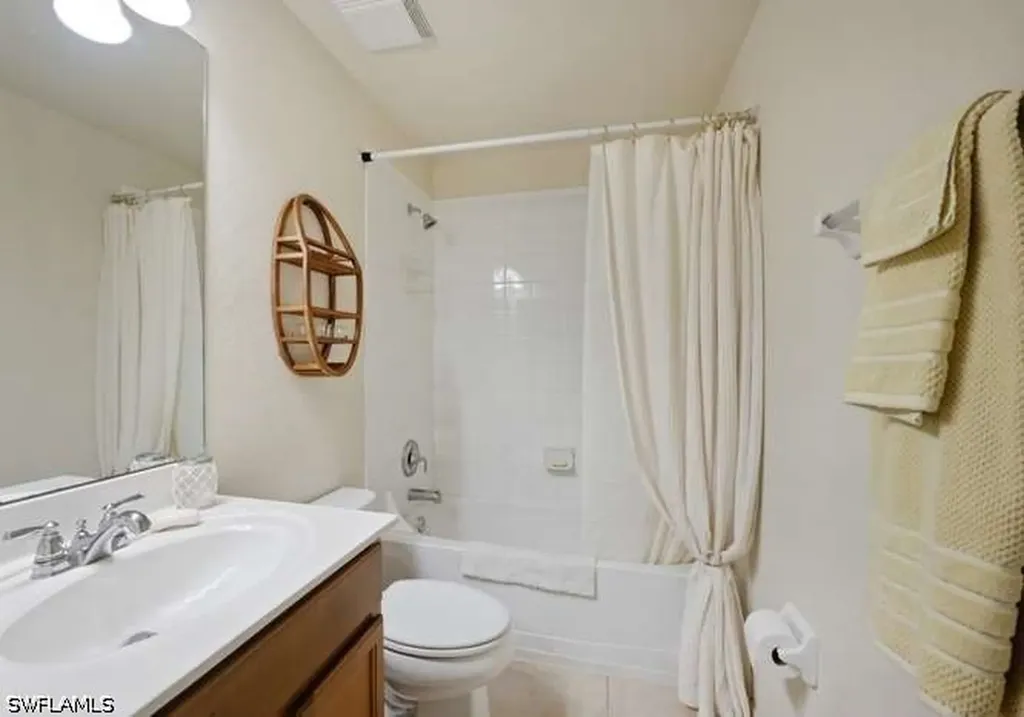 9076 Gervais Circle Naples FL 34120