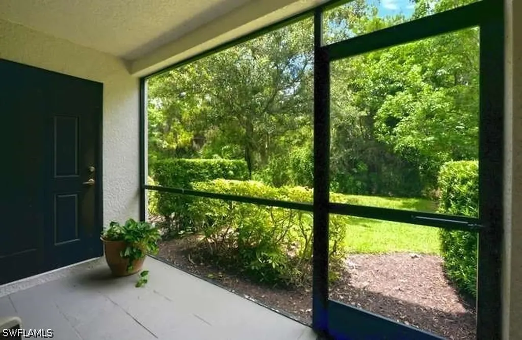 9076 Gervais Circle Naples FL 34120
