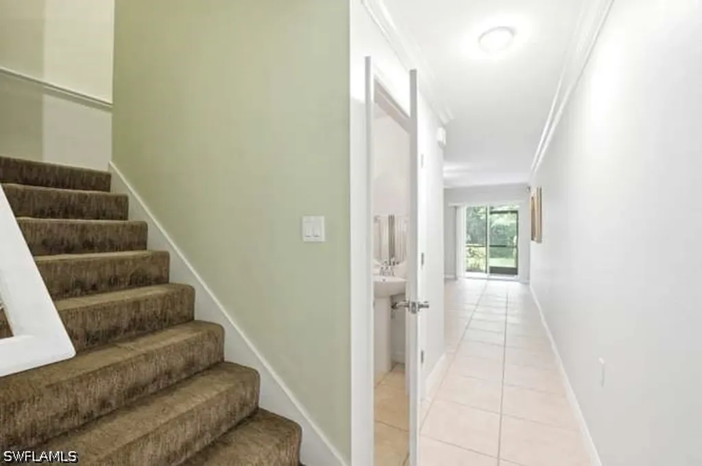9076 Gervais Circle Naples FL 34120
