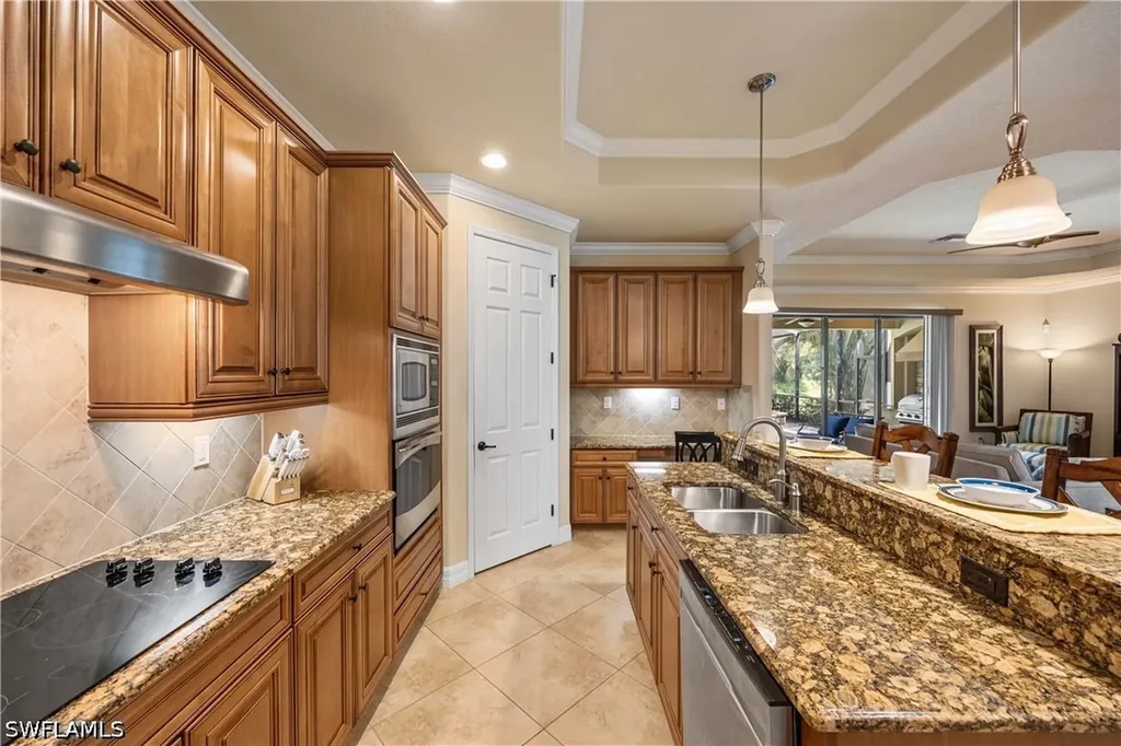 9234 Veneto Place Naples FL 34113