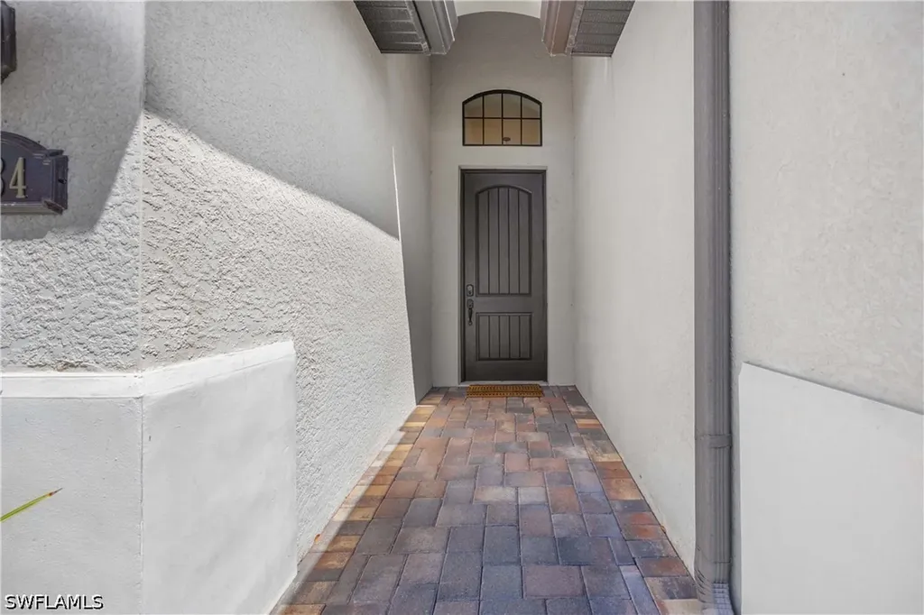 9234 Veneto Place Naples FL 34113