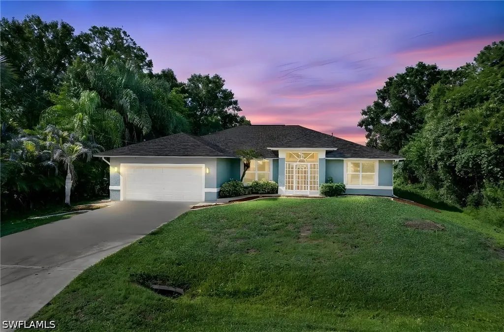 2707 7th Street W Lehigh Acres FL 33971