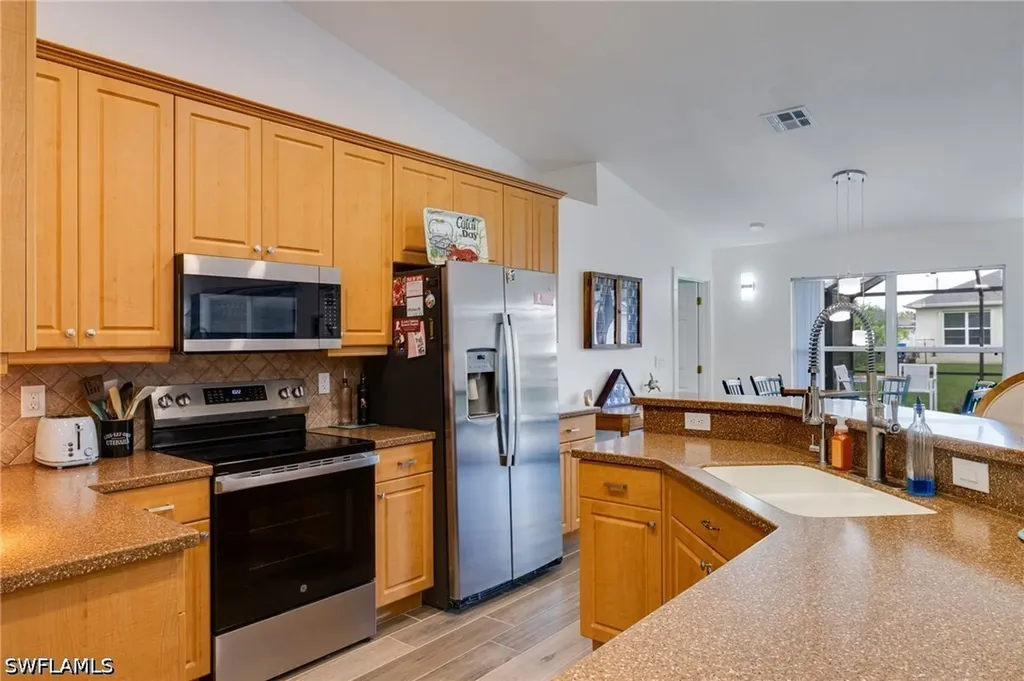 2707 7th Street W Lehigh Acres FL 33971