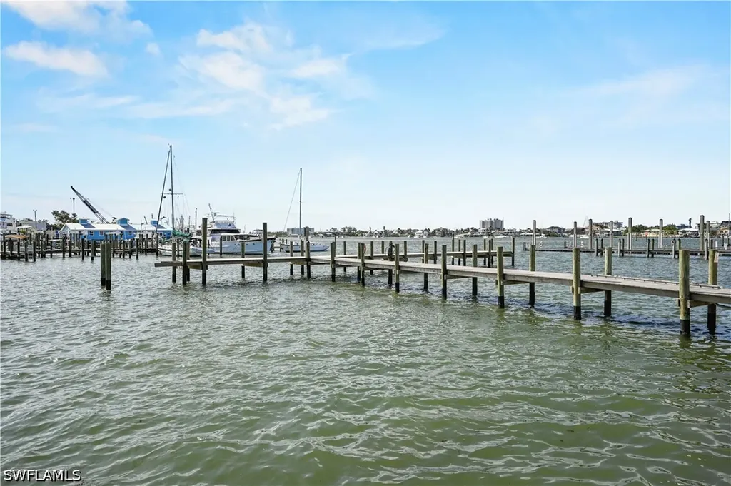 19281 #37 San Carlos Boulevard Fort Myers Beach FL 33931