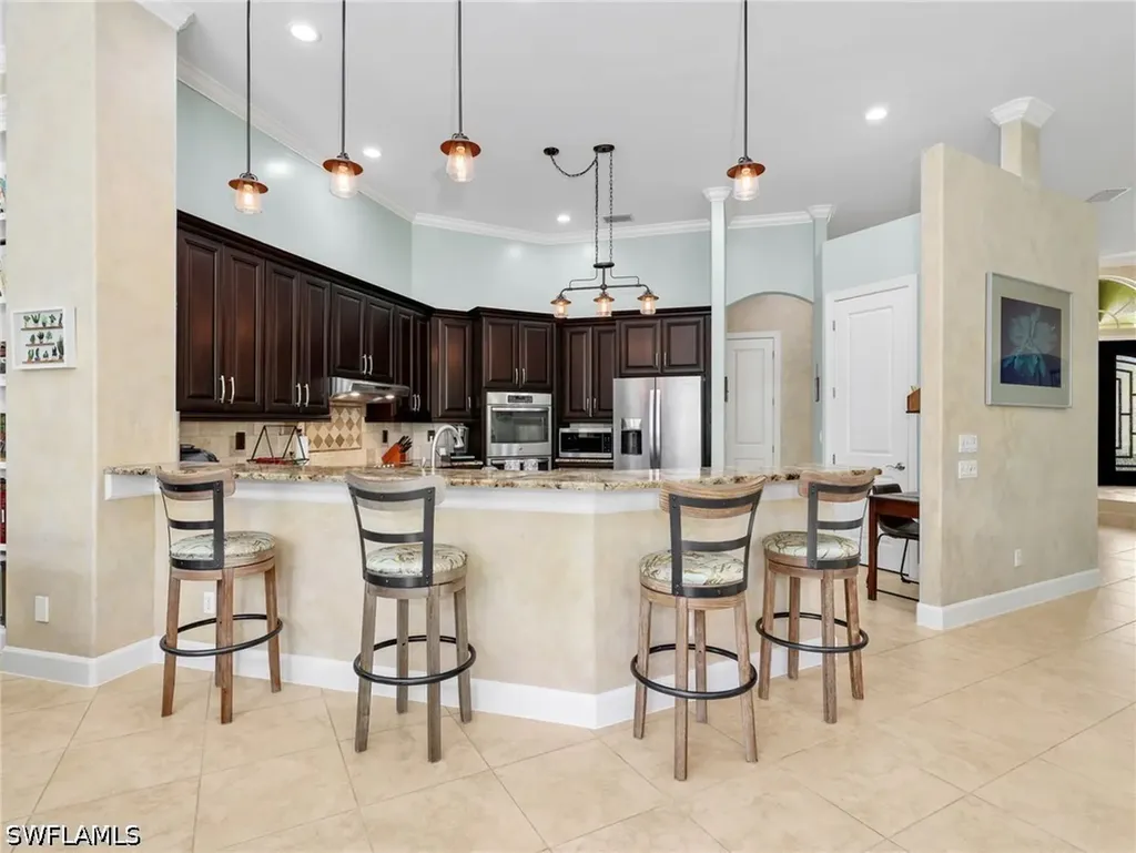 530 13th Street NW Naples FL 34120