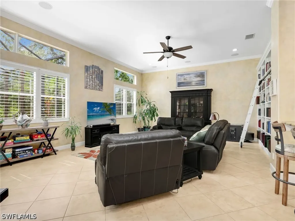 530 13th Street NW Naples FL 34120