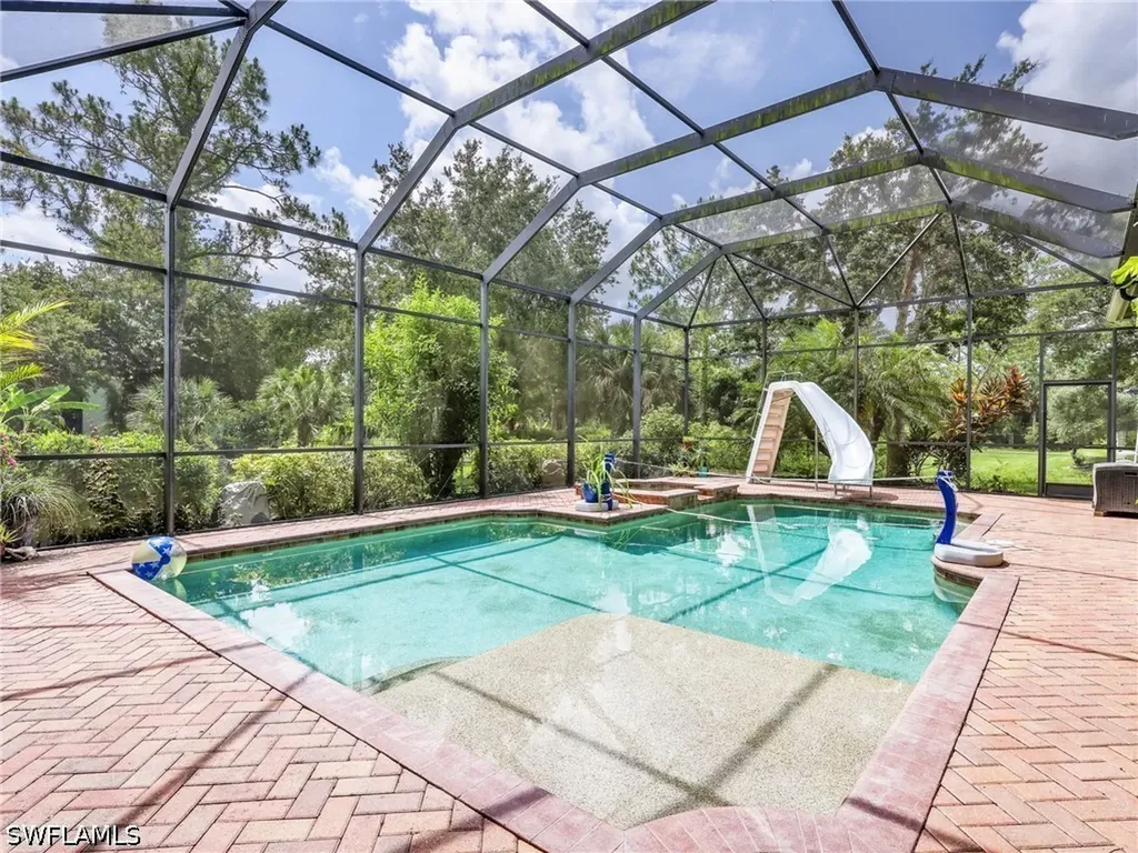530 13th Street NW Naples FL 34120