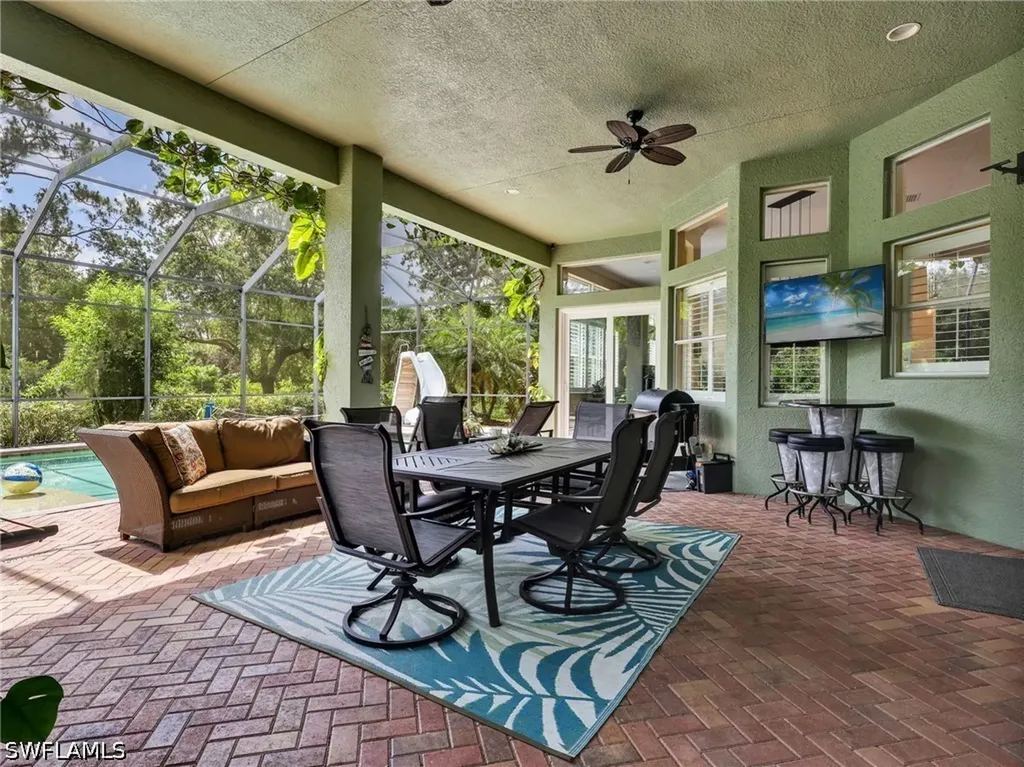 530 13th Street NW Naples FL 34120