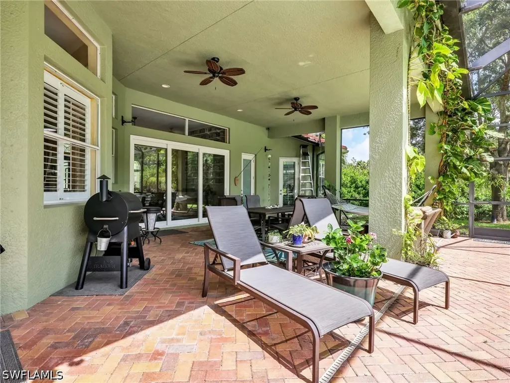530 13th Street NW Naples FL 34120
