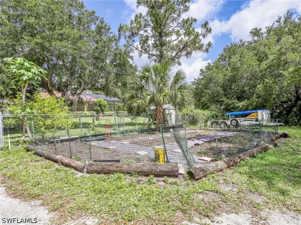 530 13th Street NW Naples FL 34120