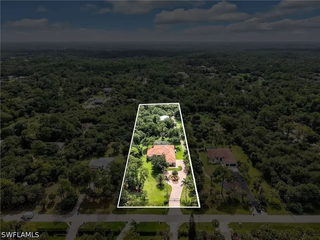 530 13th Street NW Naples FL 34120