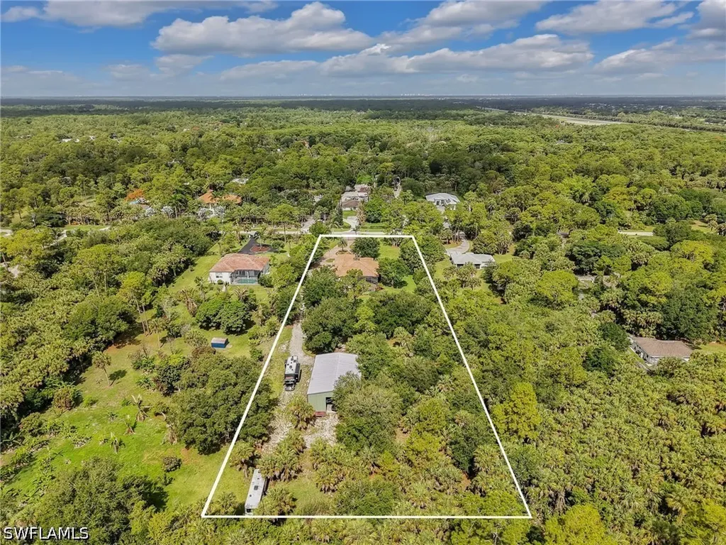 530 13th Street NW Naples FL 34120