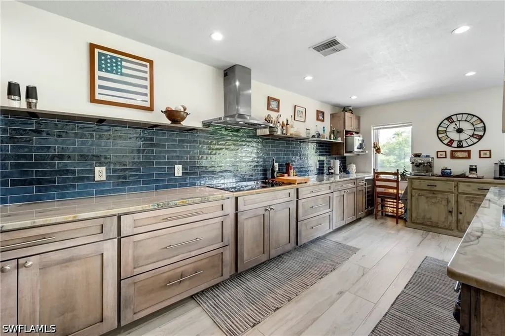 2271 Harbor Road Naples FL 34104