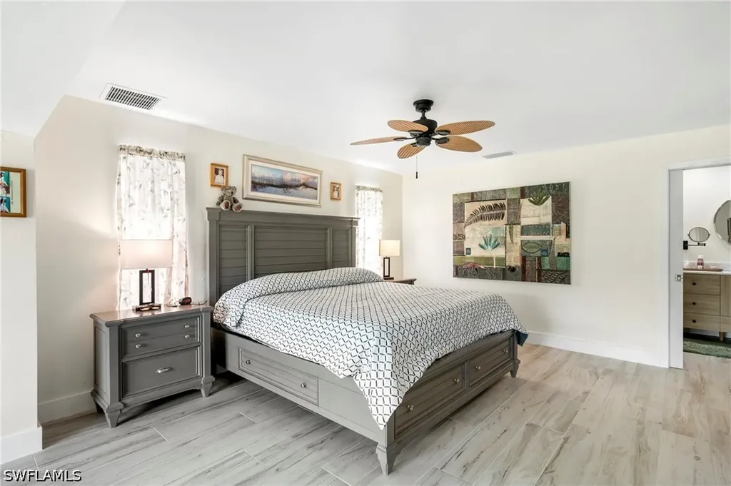 2271 Harbor Road Naples FL 34104