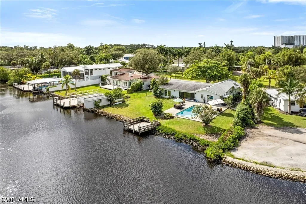2271 Harbor Road Naples FL 34104