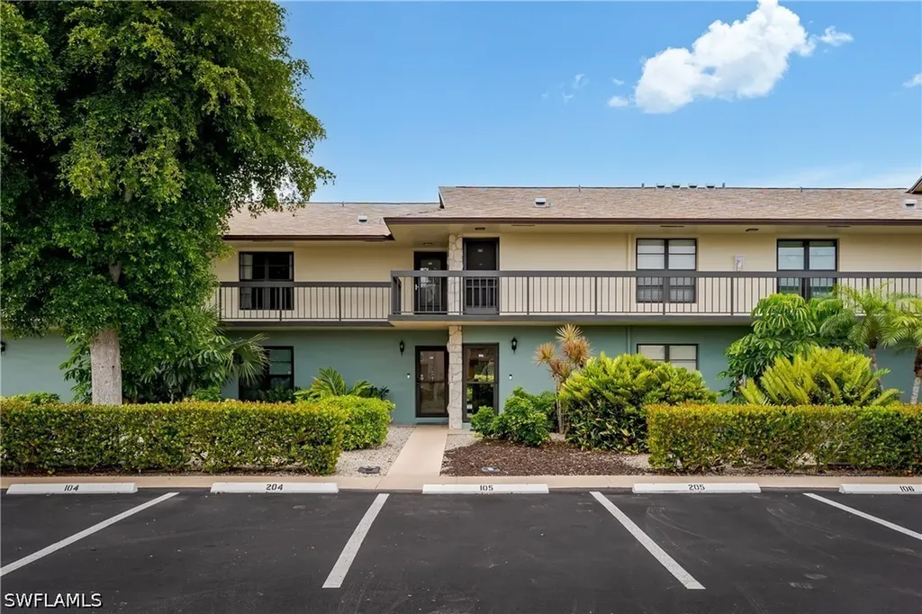 Marco Island FL, 207 S Collier Boulevard, Unit 4-105