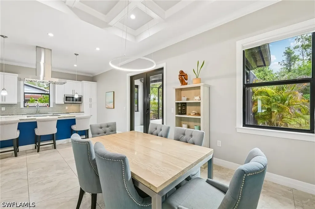 423 14th Avenue NE Naples FL 34120