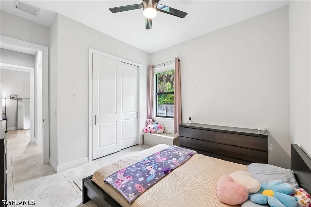 423 14th Avenue NE Naples FL 34120