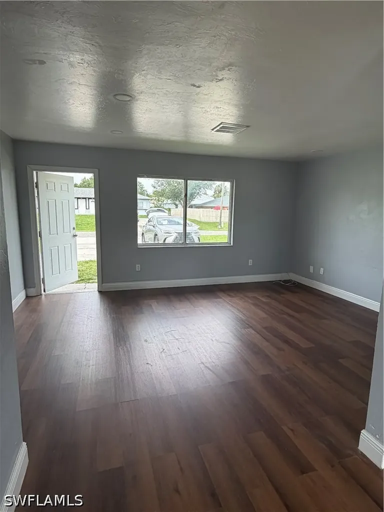 136/138 Gordon Avenue S Lehigh Acres FL 33973