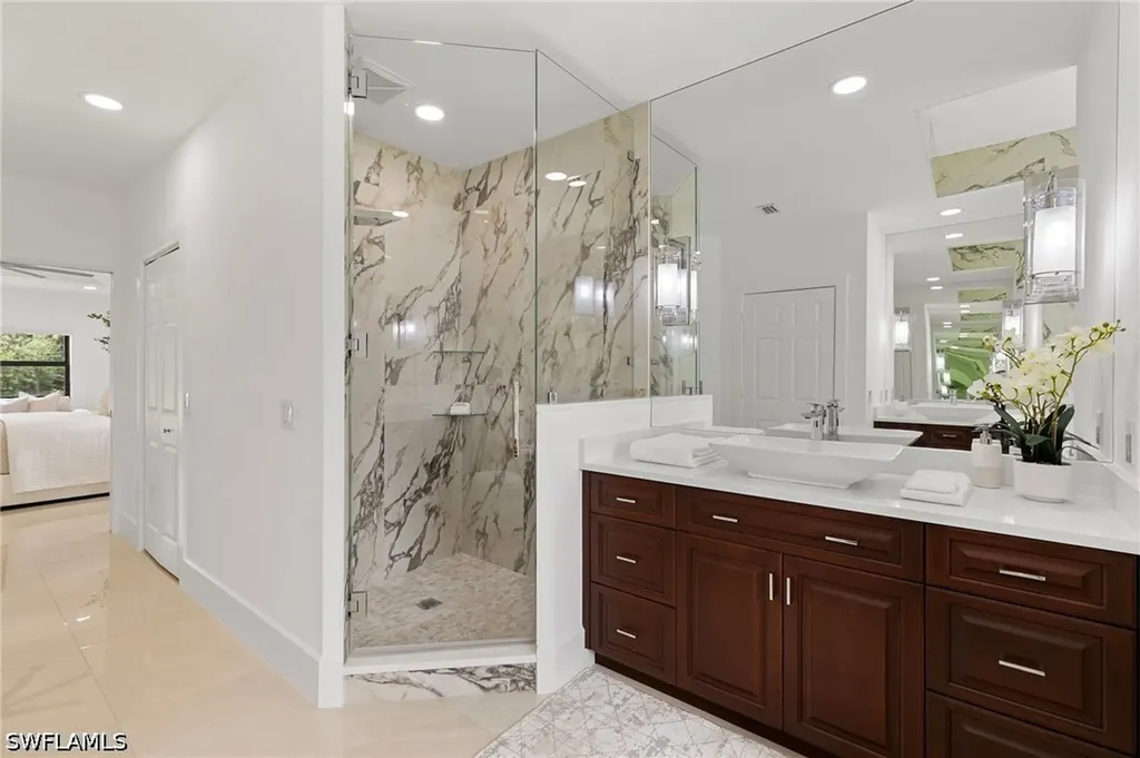 221 10th Street SE Naples FL 34117