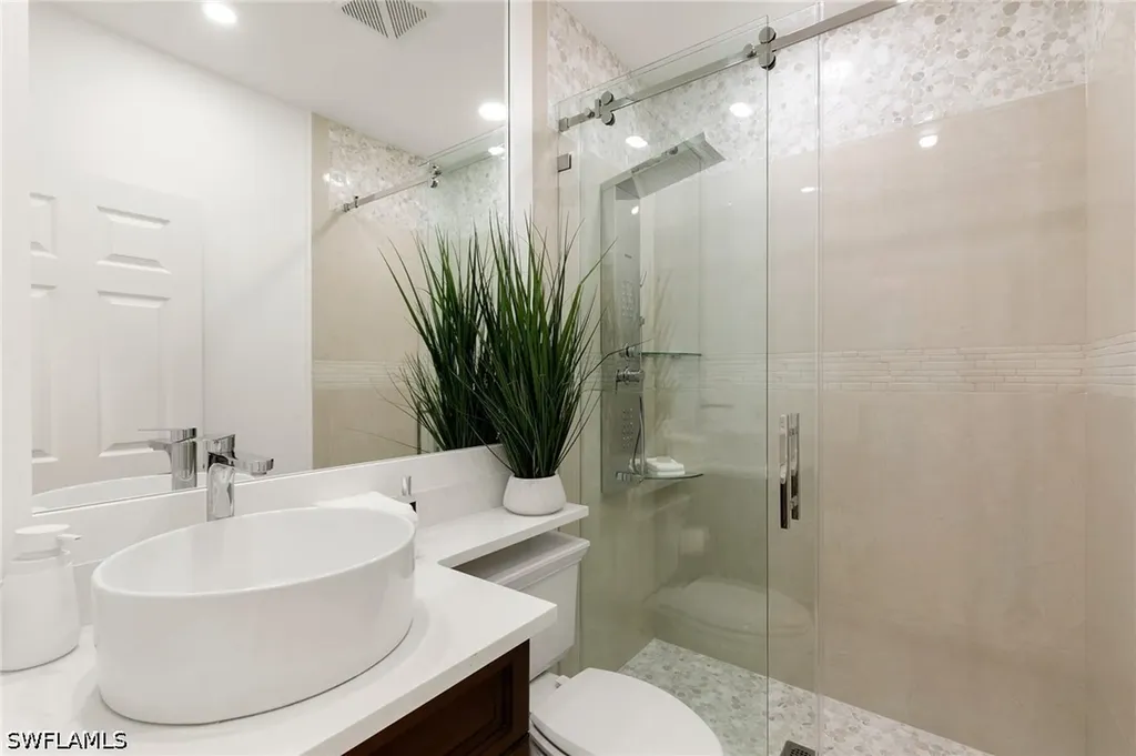 221 10th Street SE Naples FL 34117