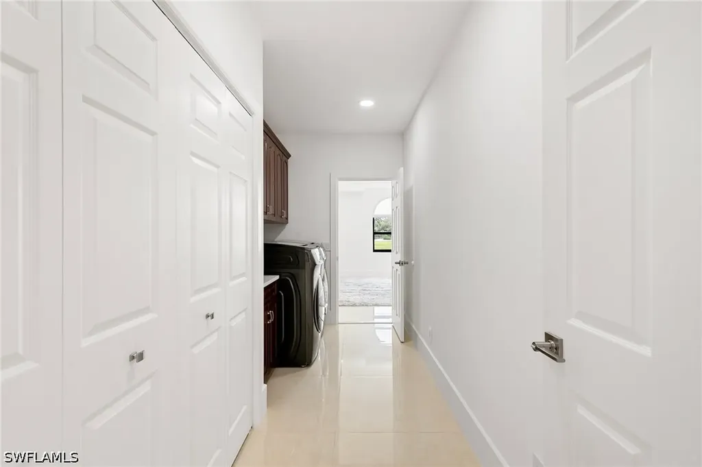 221 10th Street SE Naples FL 34117